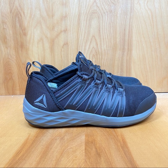 women's reebok steel toe work shoe